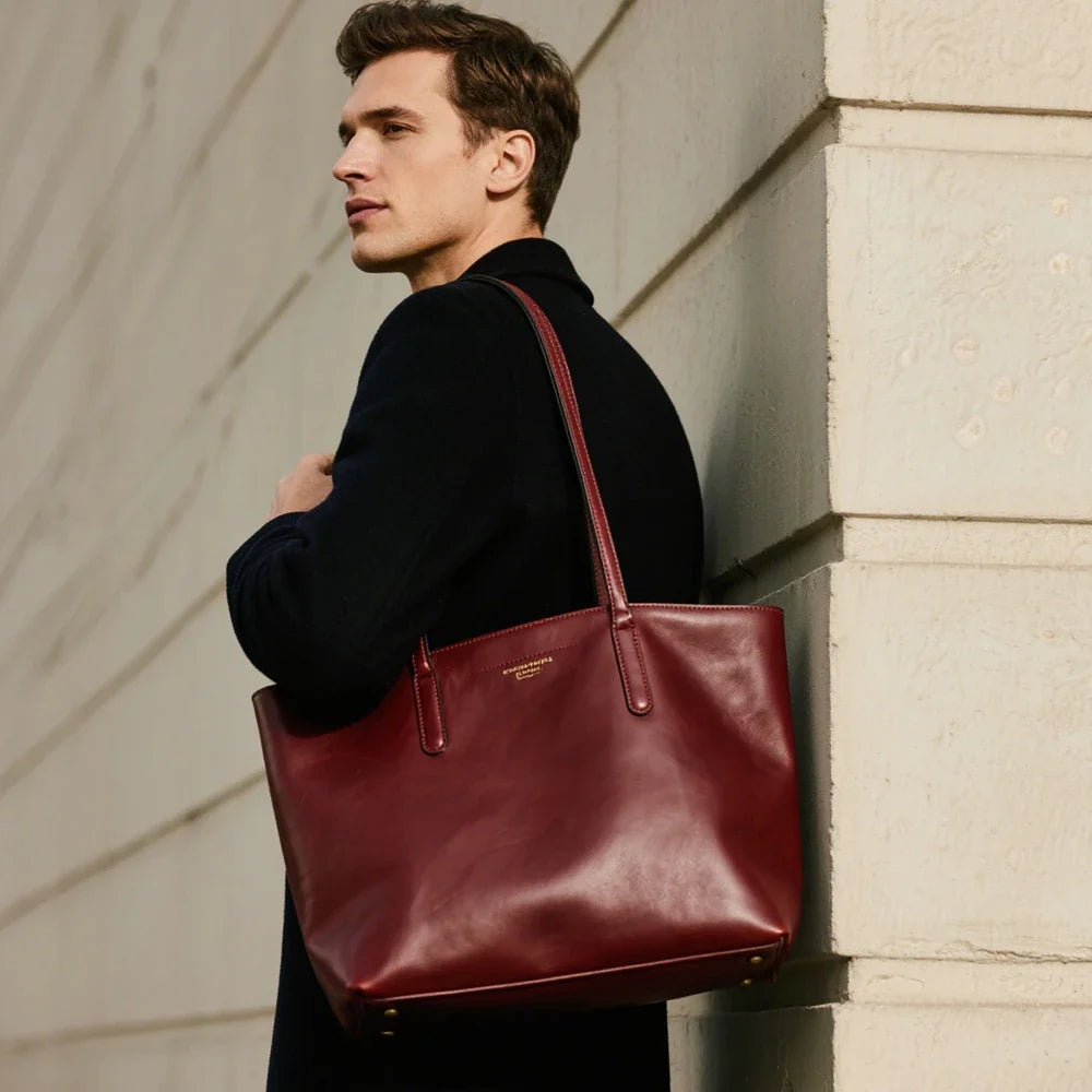 New Arrival Black Smooth Real Leather Bag Large Capacity Tote Bag Men's Work Handbag with Gold Stamping